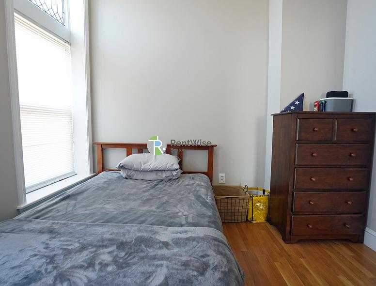 Photo of 365 Washington Street