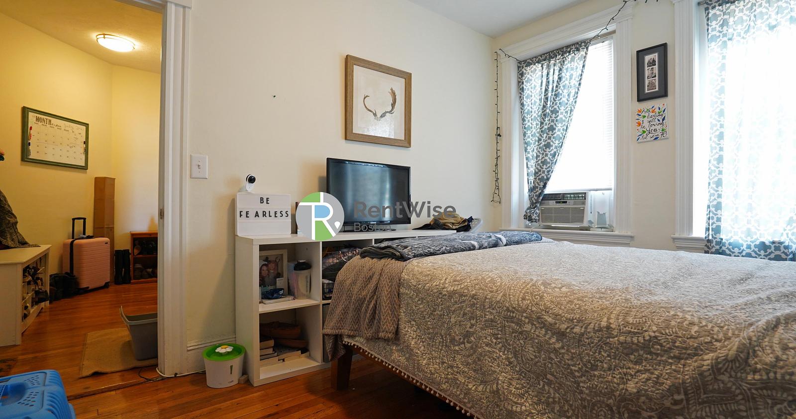 Photo of 82 Brainerd Rd