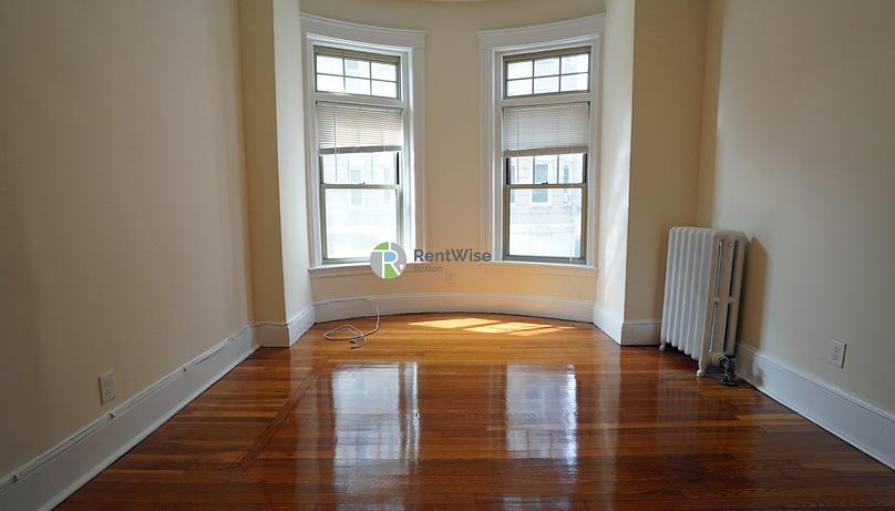 Photo of 1315 Commonwealth Avenue
