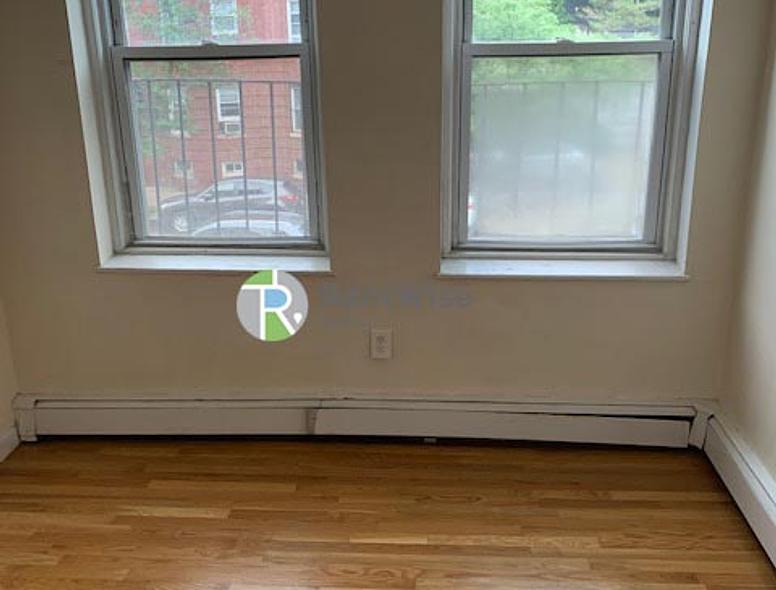 Photo of 49 South Huntington Avenue
