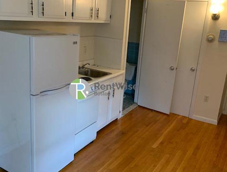 Photo of 49 South Huntington Avenue