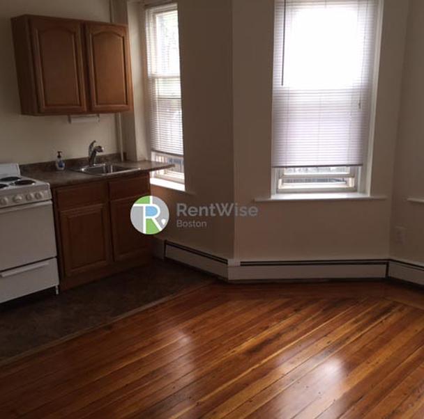 Photo of 49 South Huntington Avenue
