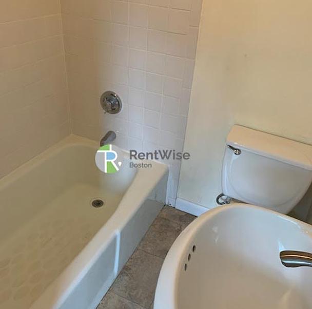 Photo of 49 South Huntington Avenue