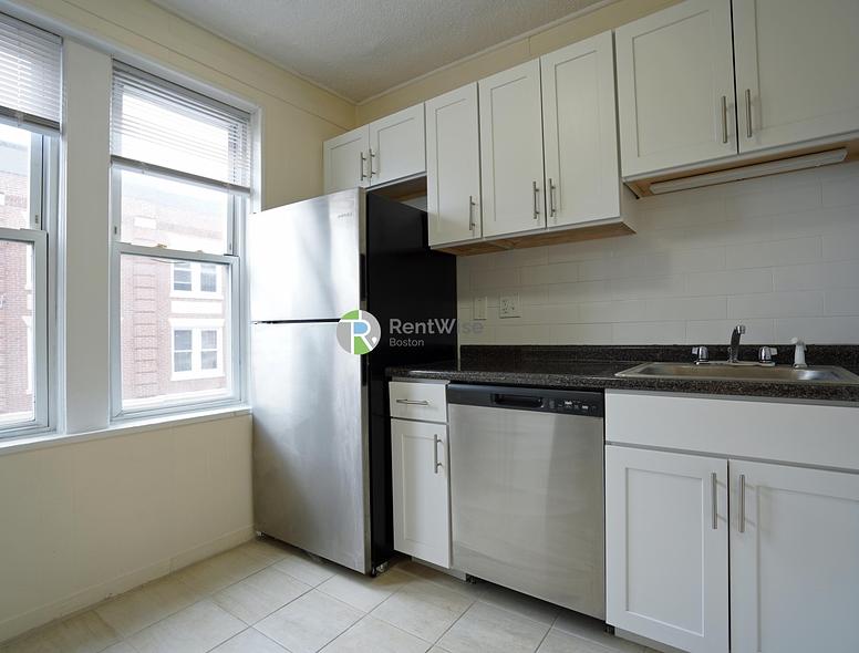 Photo of 518 Cambridge Street