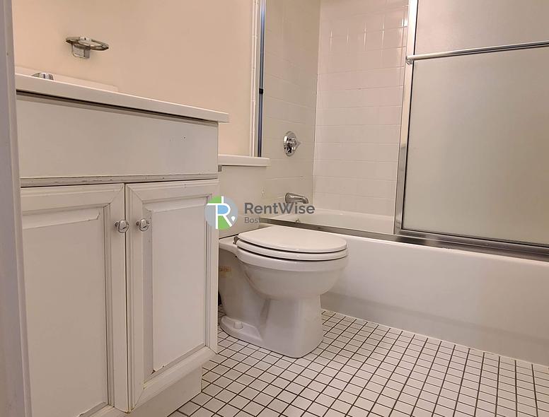 Photo of 81 Essex Street