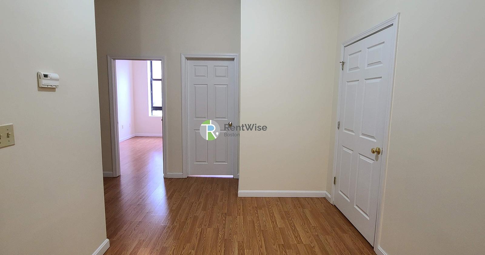 Photo of 81 Essex Street