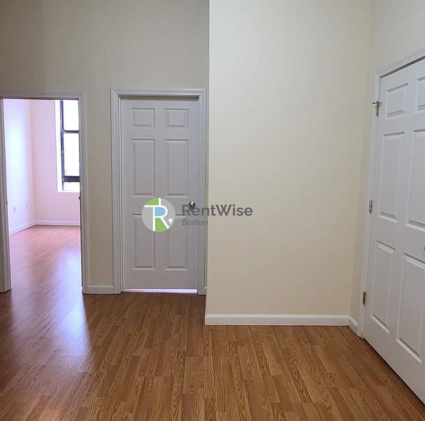 Photo of 81 Essex Street