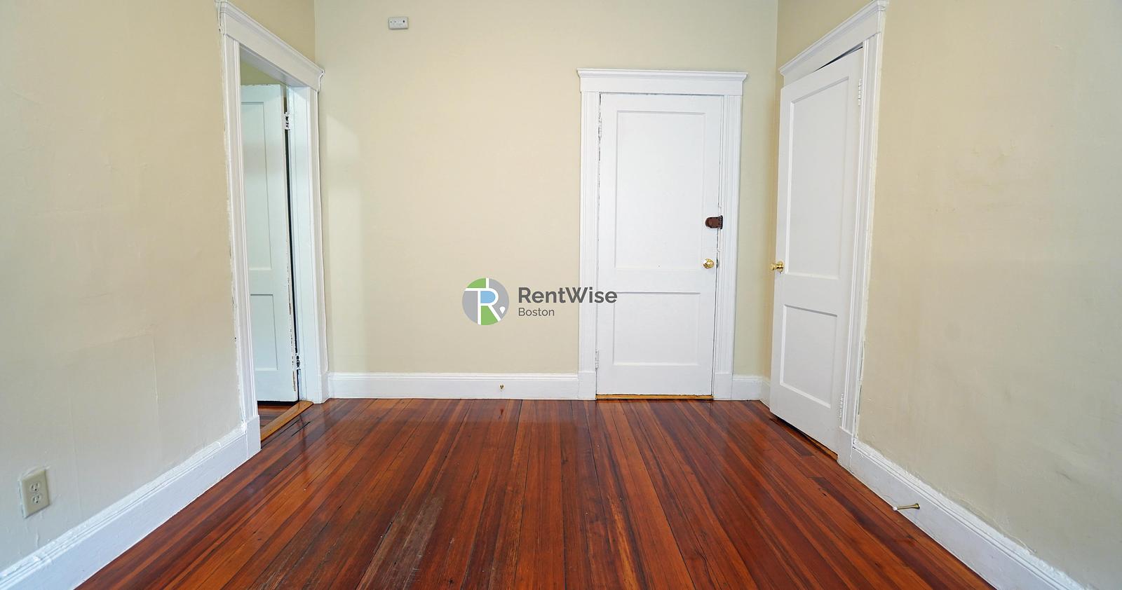 Photo of 165 Kelton Street