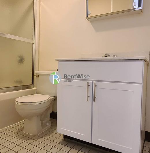Photo of 81 Essex Street