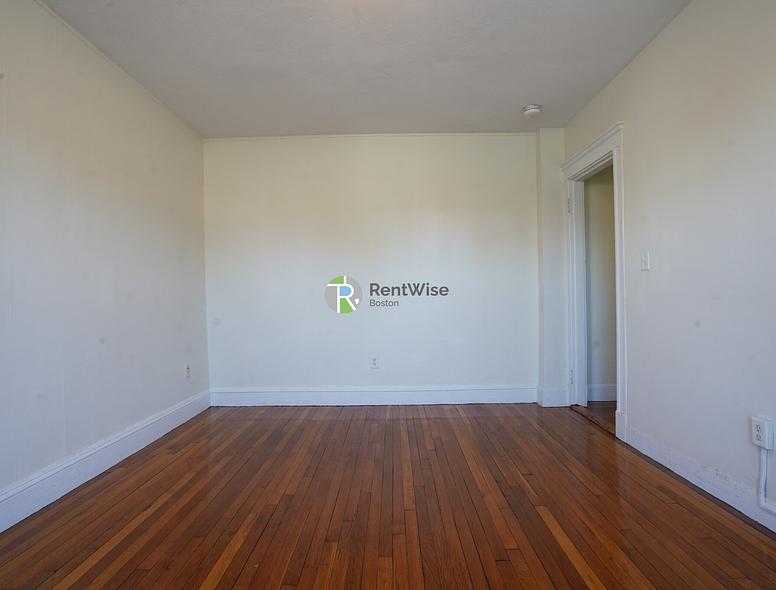 Photo of 1175 Boylston Street