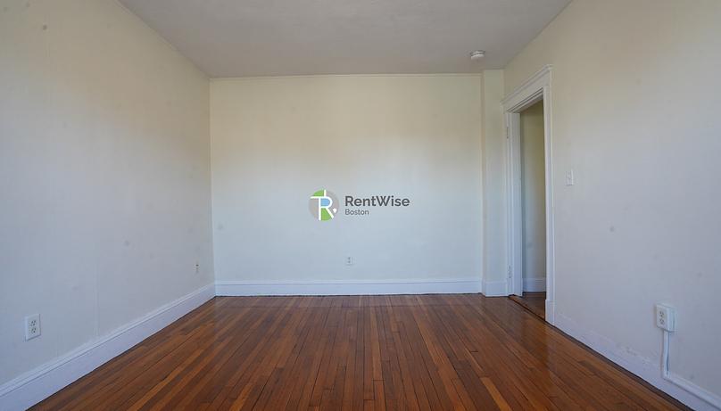 Photo of 1175 Boylston Street