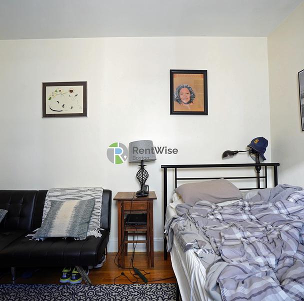 Photo of 1844 Commonwealth Avenue