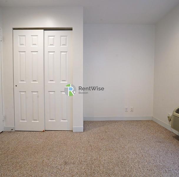 Photo of 10 Camelot Court