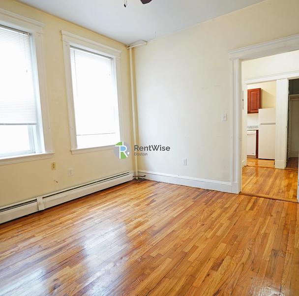 Photo of 1844 Commonwealth Avenue