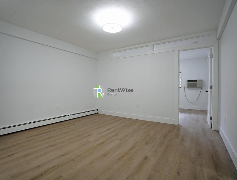 Photo of 741 East 6th Street