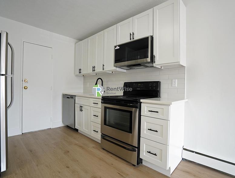 Photo of 741 East 6th Street