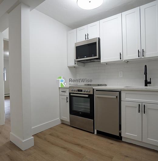 Photo of 741 East 6th Street