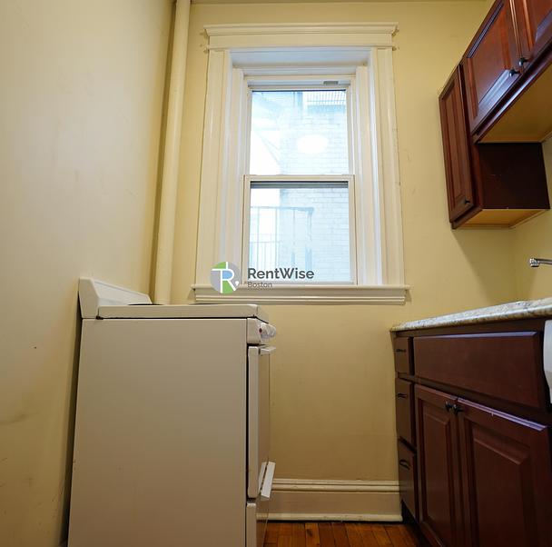 Photo of 1844 Commonwealth Avenue