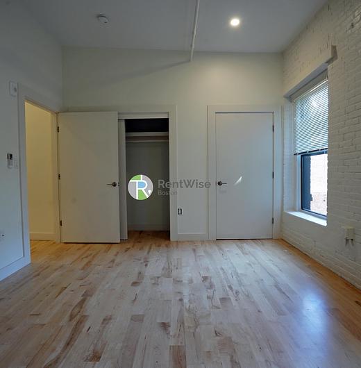 Photo of 791 Tremont Street
