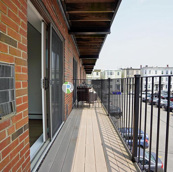 Photo of 741 East 6th Street