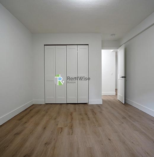 Photo of 741 East 6th Street