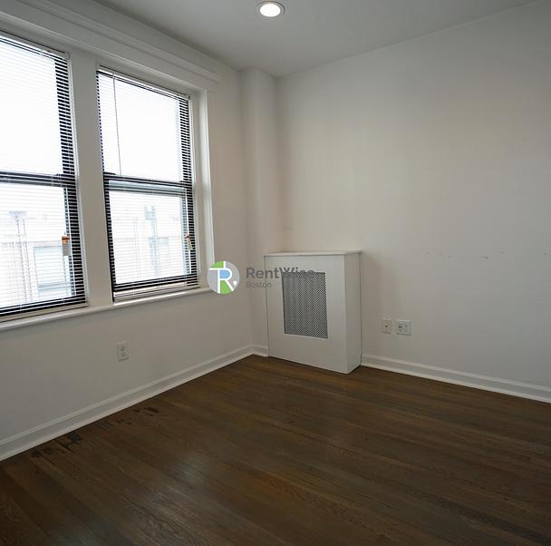Photo of 19 Peterborough Street