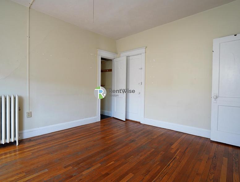 Photo of 68 Woodstock Avenue