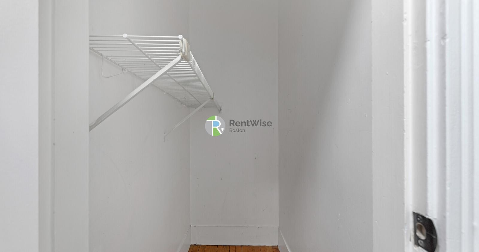 Photo of 28 Glenville Avenue