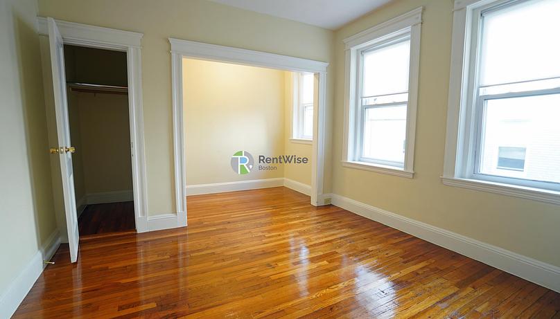 Photo of 221 Kelton Street