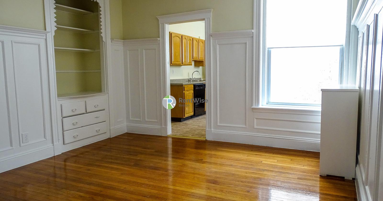 Photo of 1114 Commonwealth Avenue