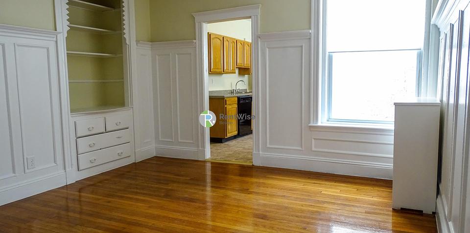 Photo of 1114 Commonwealth Avenue