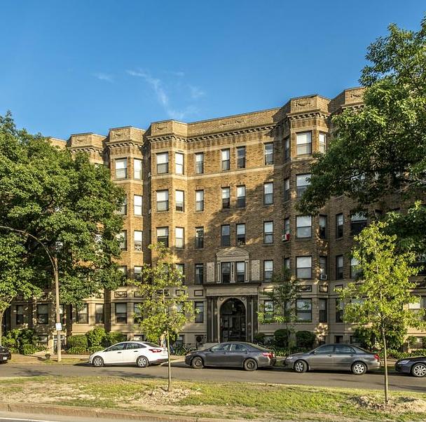 Photo of 1152 Commonwealth Ave