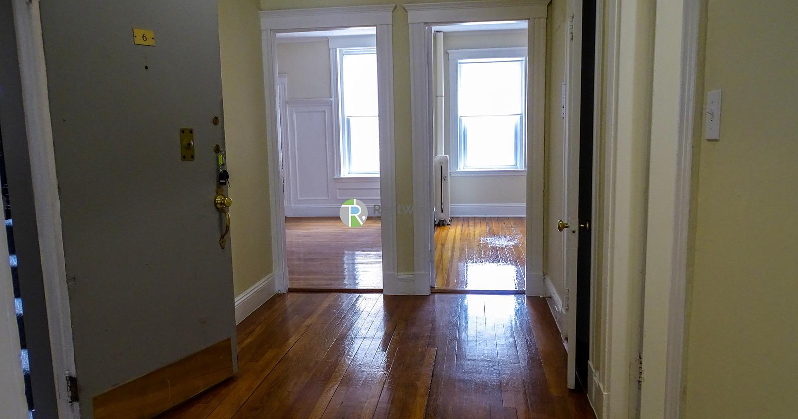 Photo of 1114 Commonwealth Avenue