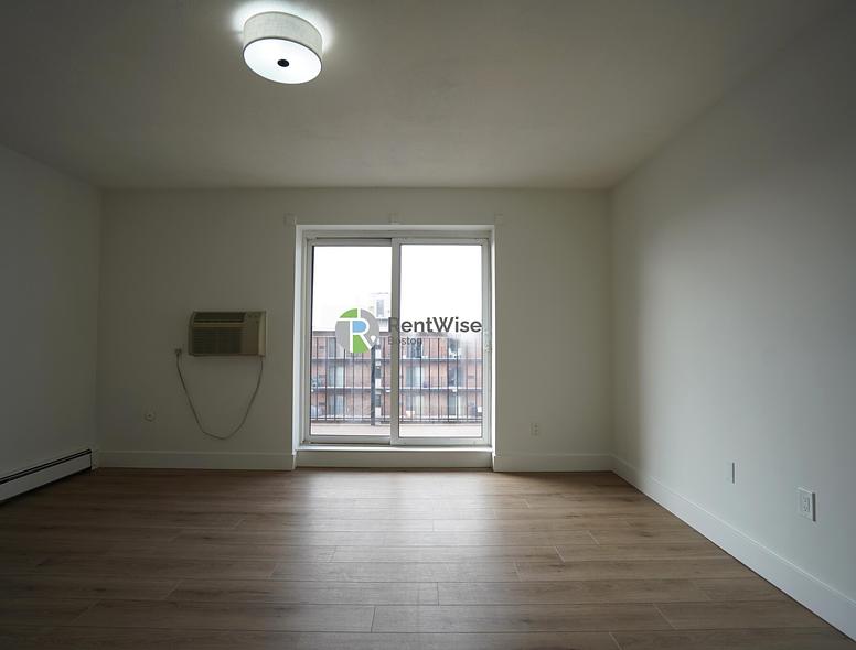 Photo of 745 East 6th Street