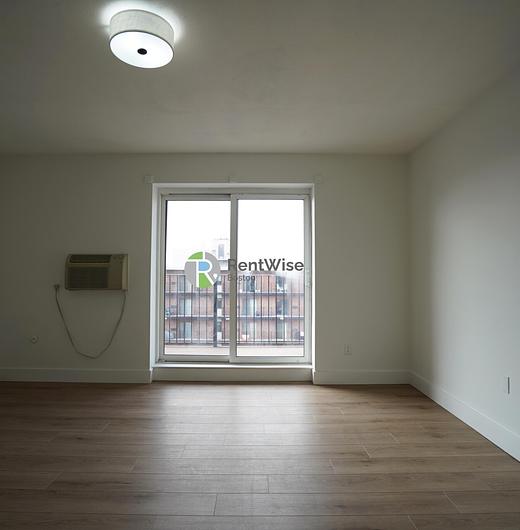 Photo of 745 East 6th Street