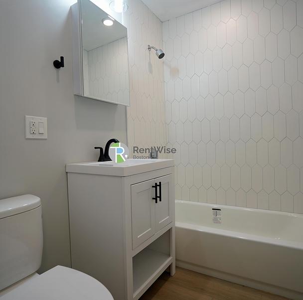 Photo of 745 East 6th Street