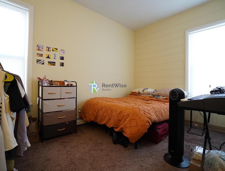 Photo of 36 South Huntington Avenue