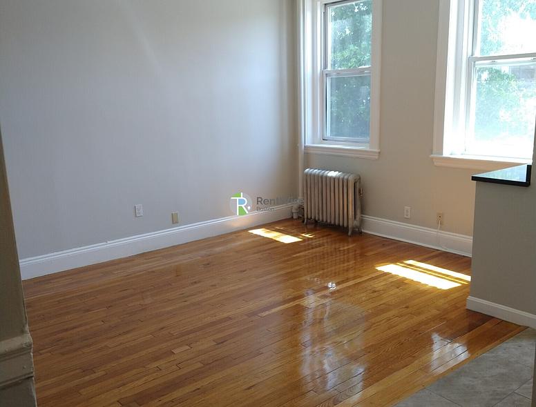 Photo of 1197 Commonwealth Avenue