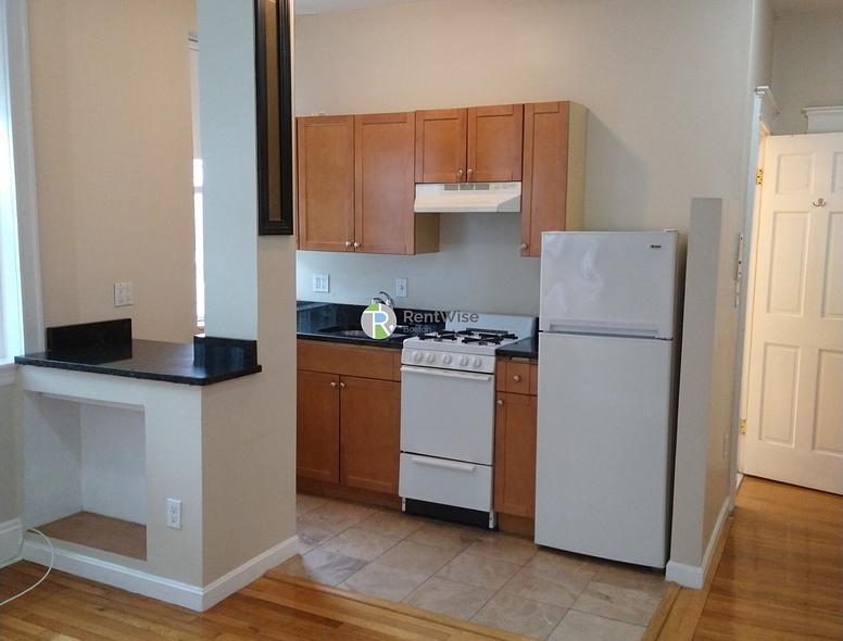Photo of 1197 Commonwealth Avenue