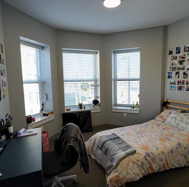 Photo of 100 Hemenway Street