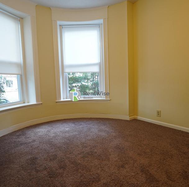 Photo of 1124 Commonwealth Avenue