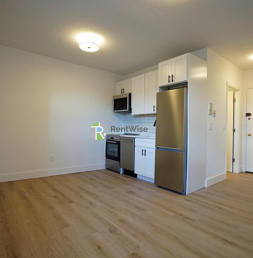 Photo of 740 East 7th Street