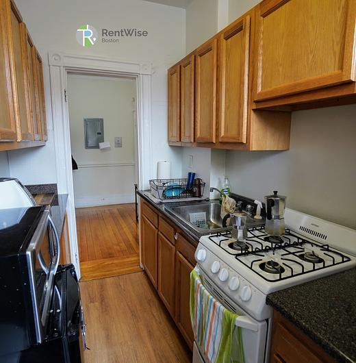 Photo of 1822 Beacon Street