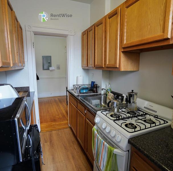 Photo of 1822 Beacon Street