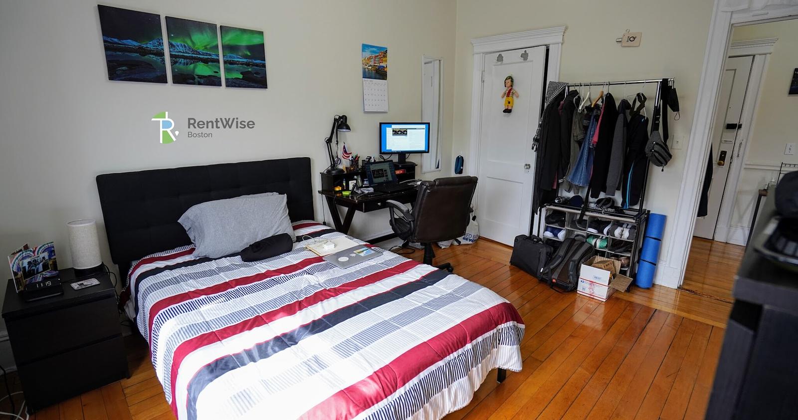 Photo of 1822 Beacon Street