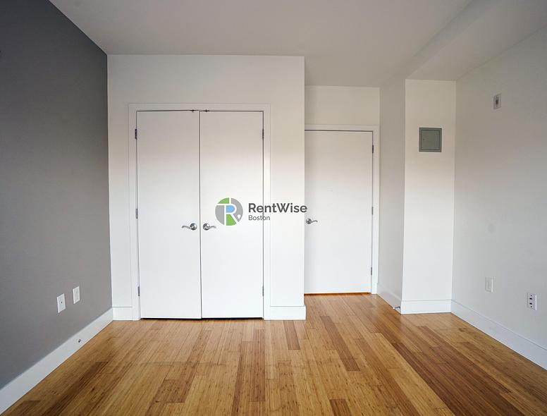 Photo of 1085 Boylston Street