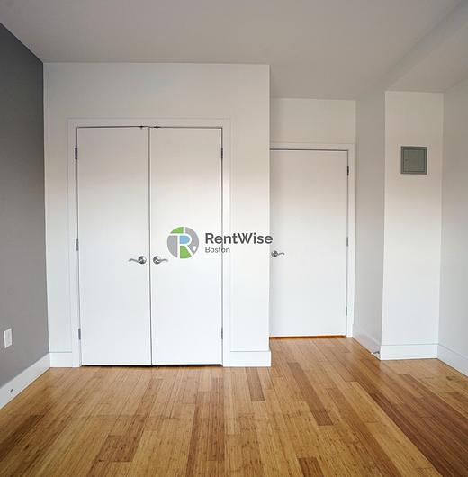 Photo of 1085 Boylston Street