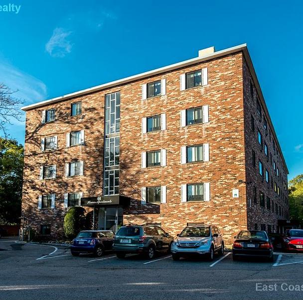 Photo of 66 Homer Avenue