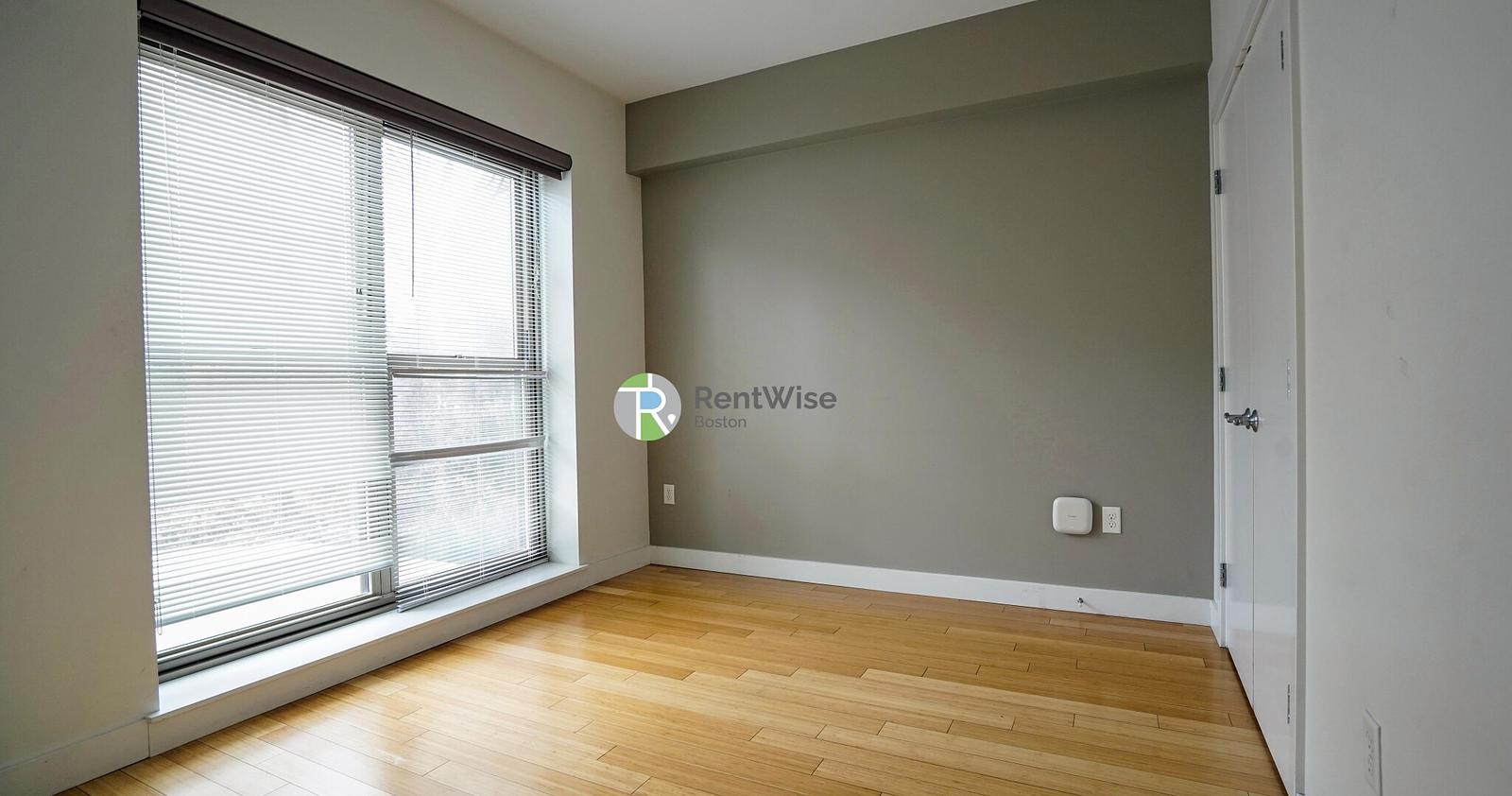 Photo of 1085 Boylston Street