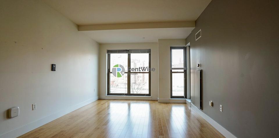 Photo of 1085 Boylston Street